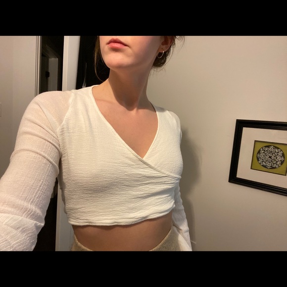 White open back top - Picture 2 of 2